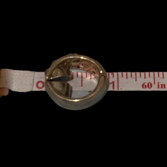 Vintage estate clip on earrings antiqued gold tone, filigree jeweled - Picture 7 of 9